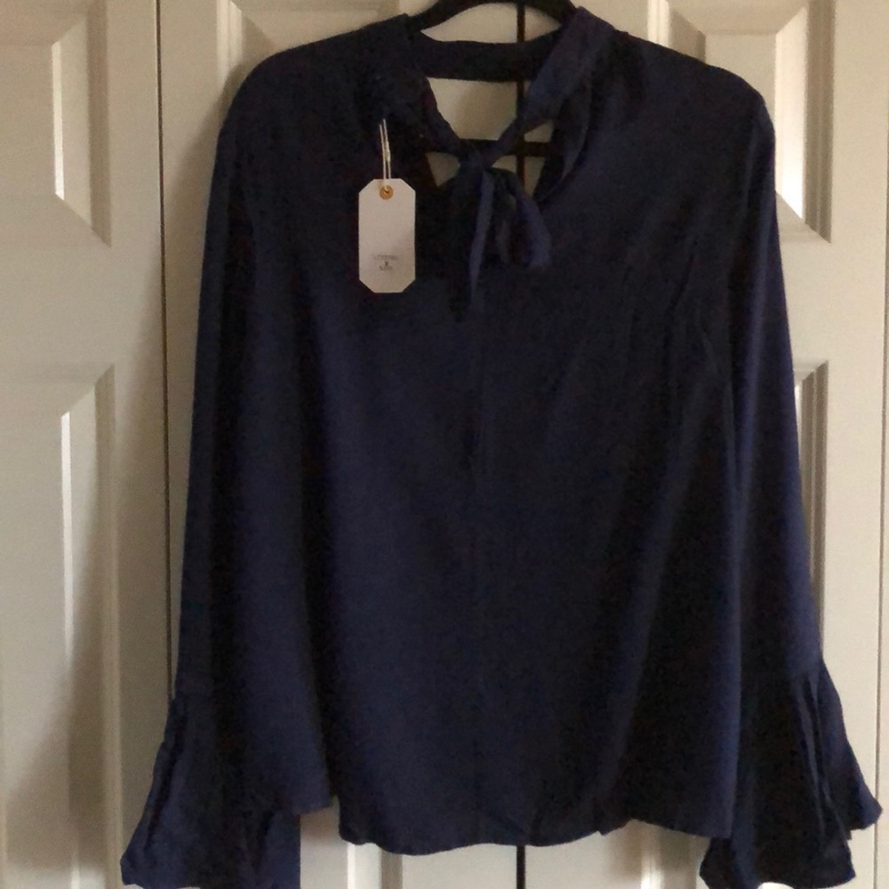 Reduced NWT Med Left choker, tie back, bell sleeve - Picture 7 of 7